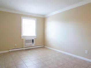 25 Maple St APT 3, Norwalk, CT 06850