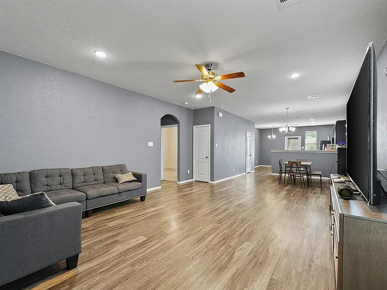 13206 Clifton Hill Ln — Photo 6