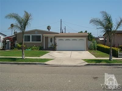 1st image of 966 Evergreen Ln