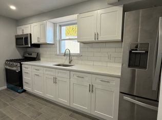 156 Alexander Ave #1A, Yonkers, NY 10704