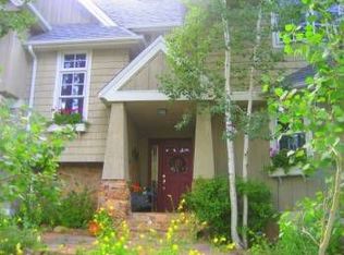 199 Maple Dr, Los Alamos, NM 87544