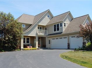 197 Mill Stream Run, Webster, NY 14580
