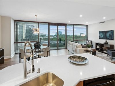 700 Park Regency Pl NE APT 1806, Atlanta, GA, 30326