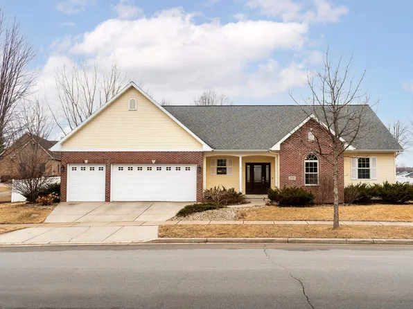 318 Rustic Dr, Madison, WI 53718