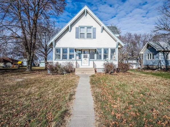 426 Pleasant St, Carson, IA 51525
