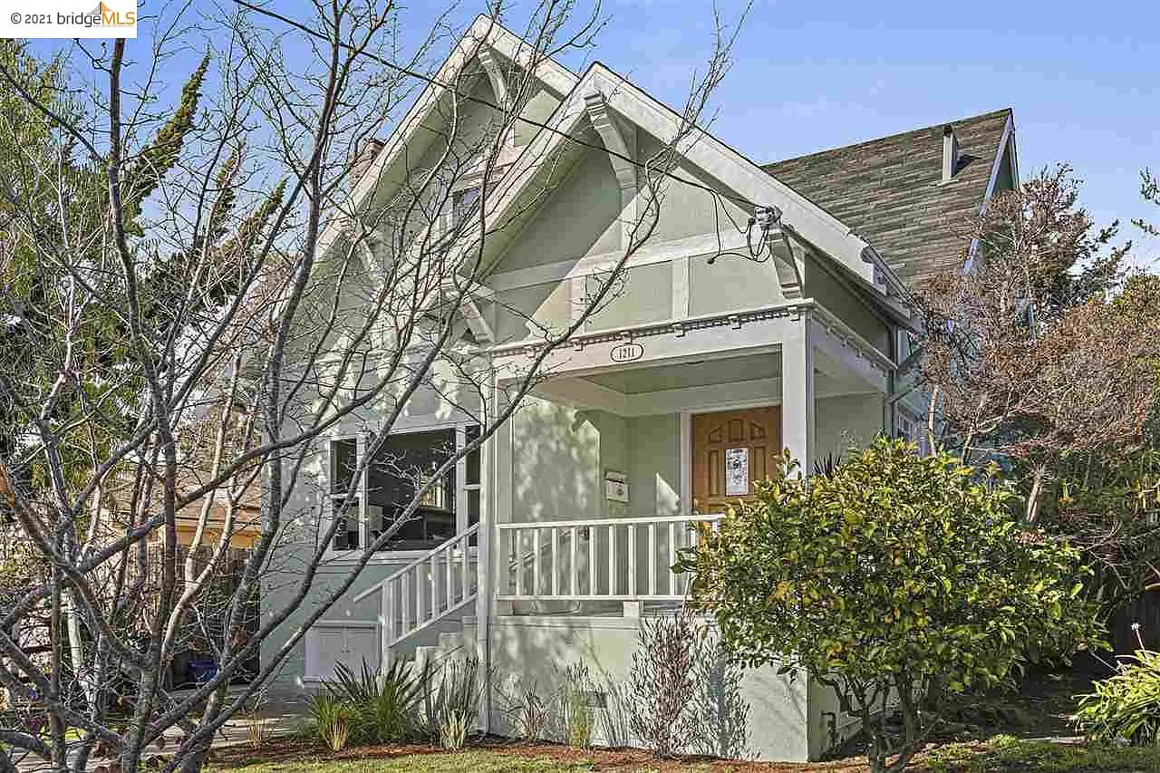 1211 Oregon St photo 1