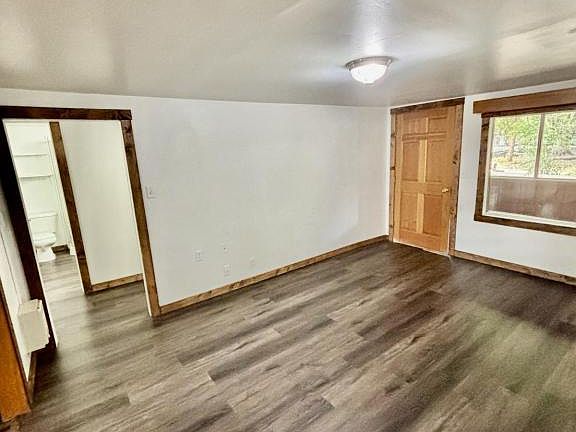 4th image of 622 Washakie St