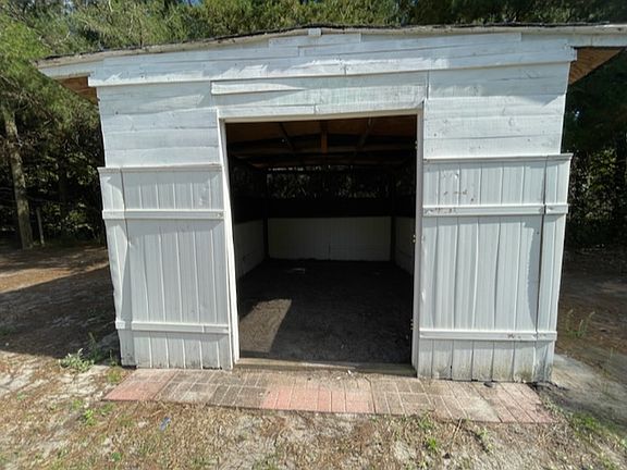 5th image of 9332 Trevarthon Rd