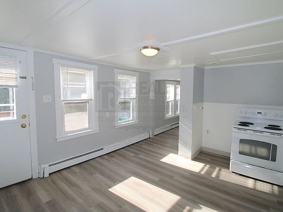 3rd image of 3 Chestnut St #3C