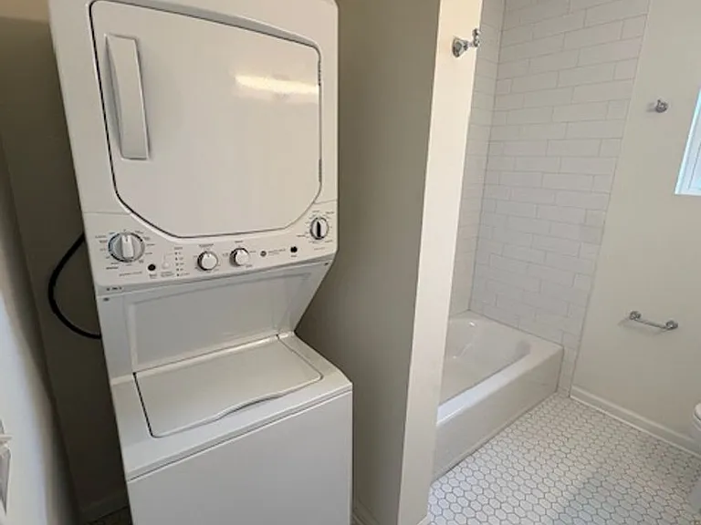 664 Windermere Blvd #B — Photo 26