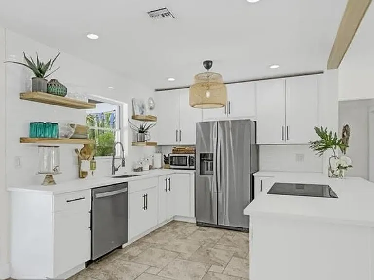 1189 W Camino Real — Photo 13