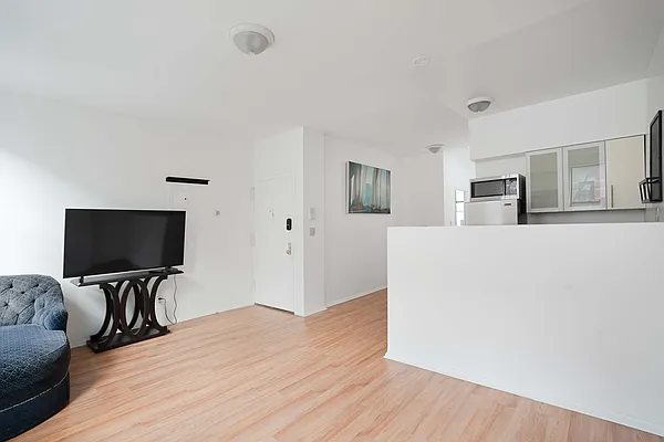 Rented by Spire Group | media 13