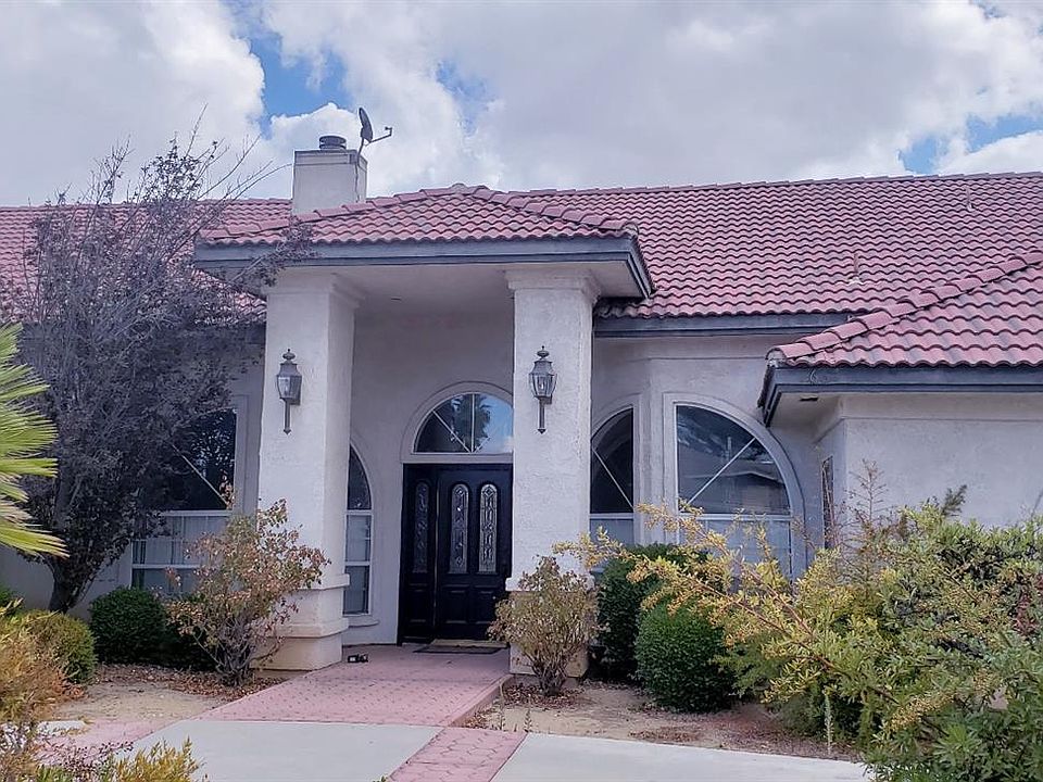 1st image of 667 Golden West Dr