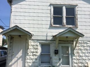 112 1/2 3rd Ave #B, South Charleston, WV 25303
