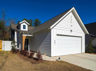 381 Shiloh Creek Dr, Calera, AL 35040