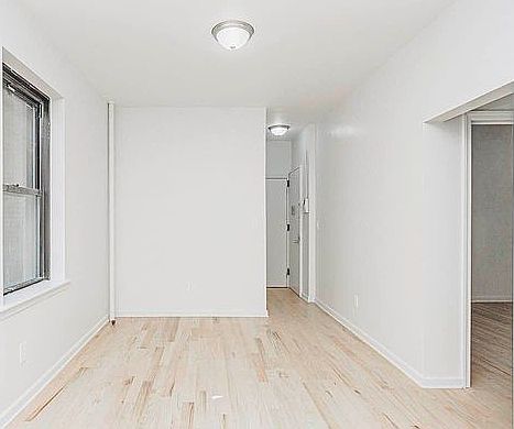 4th image of 2168 35th St APT 2A