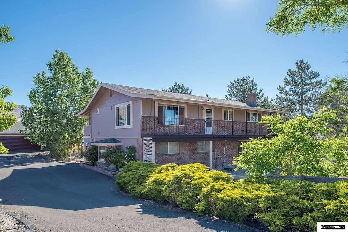 6 Scarlet Cir photo 1