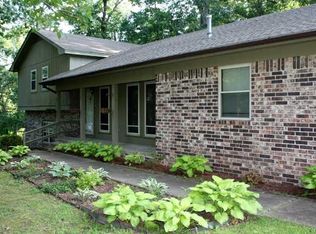 16 Cardinal Ct, Rogers, AR 72756