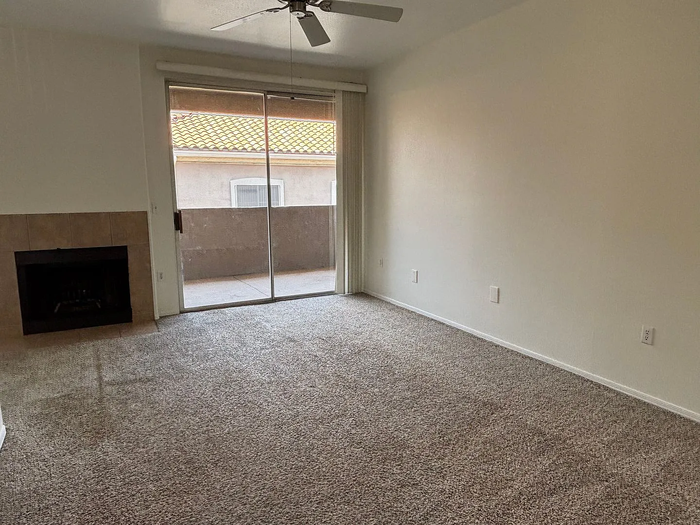 3bd, 2bth 2nd level Condo — Photo 4