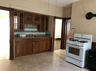 2 Vernon Ter #2, Worcester, MA 01610