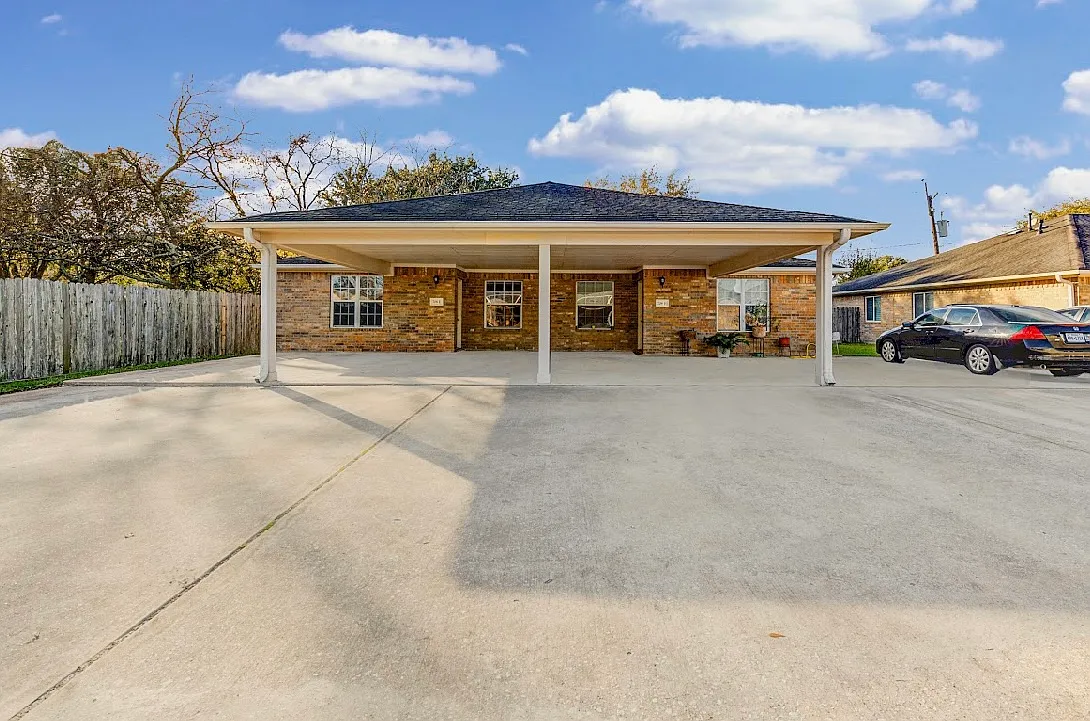 3 bed, 1200 sqft, $1,575 — Photo 4