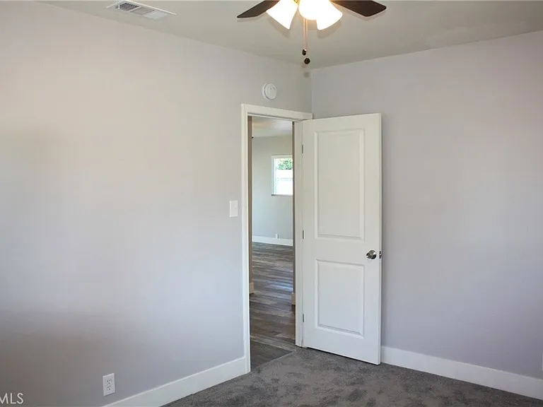 3035 Kathleen St — Photo 21