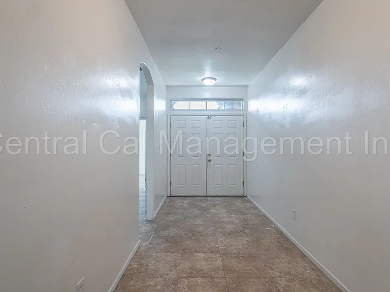 602 Voorhies Ln — Photo 16