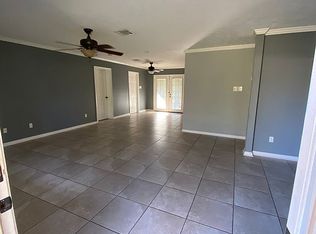 2213 Gus St, Westlake, LA 70669