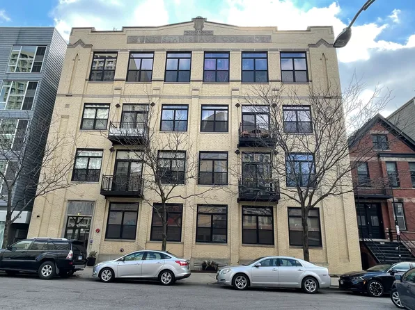 1521 W Haddon Ave APT 3C, Chicago, IL 60642