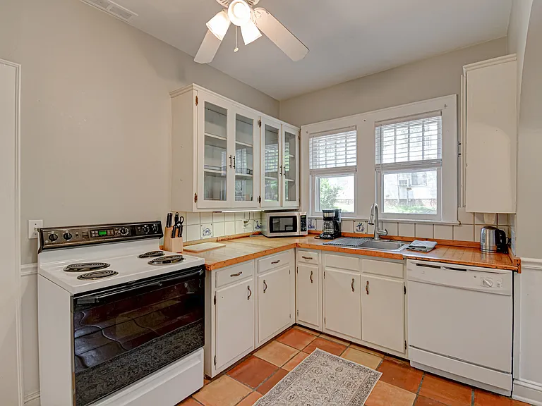 152 Rosedale Cir — Photo 15