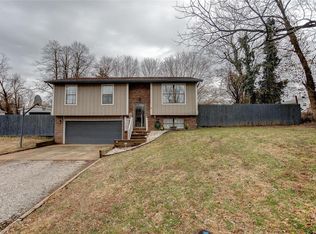 928 Nichols St, Collinsville, IL
