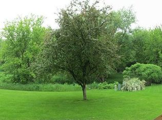 204 Fairbrook Dr, Waunakee, WI 53597