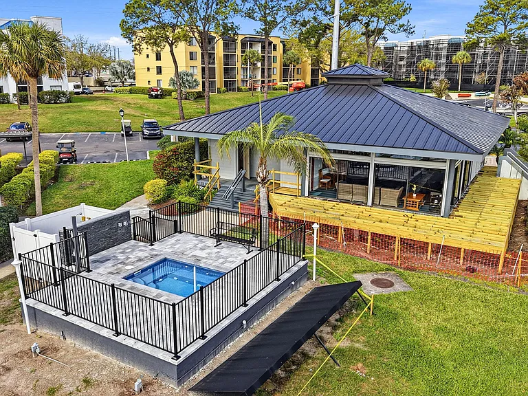 2424 W Tampa Bay Blvd #M404 — Photo 23