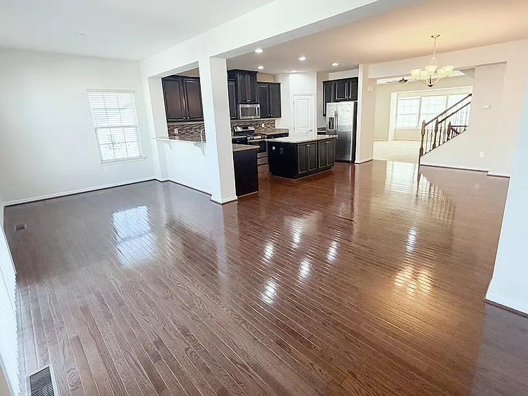 25707 Bishop Grove Ter — Photo 7