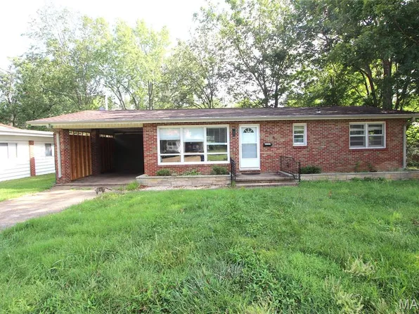 408 7th St, Farmington, MO 63640