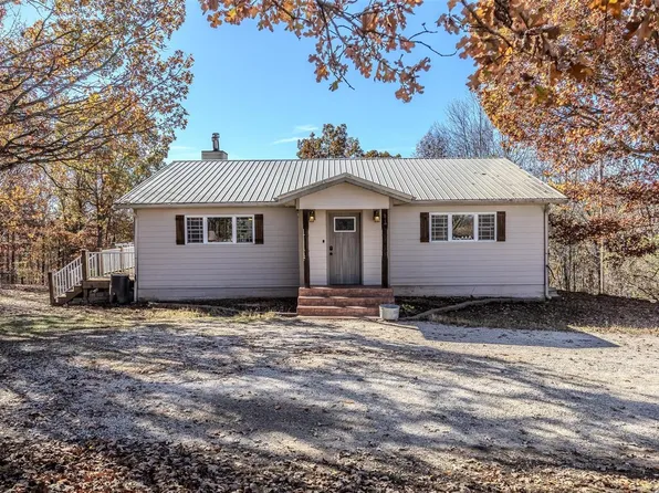 3881 Franklin Dr, Linn Creek, MO 65052