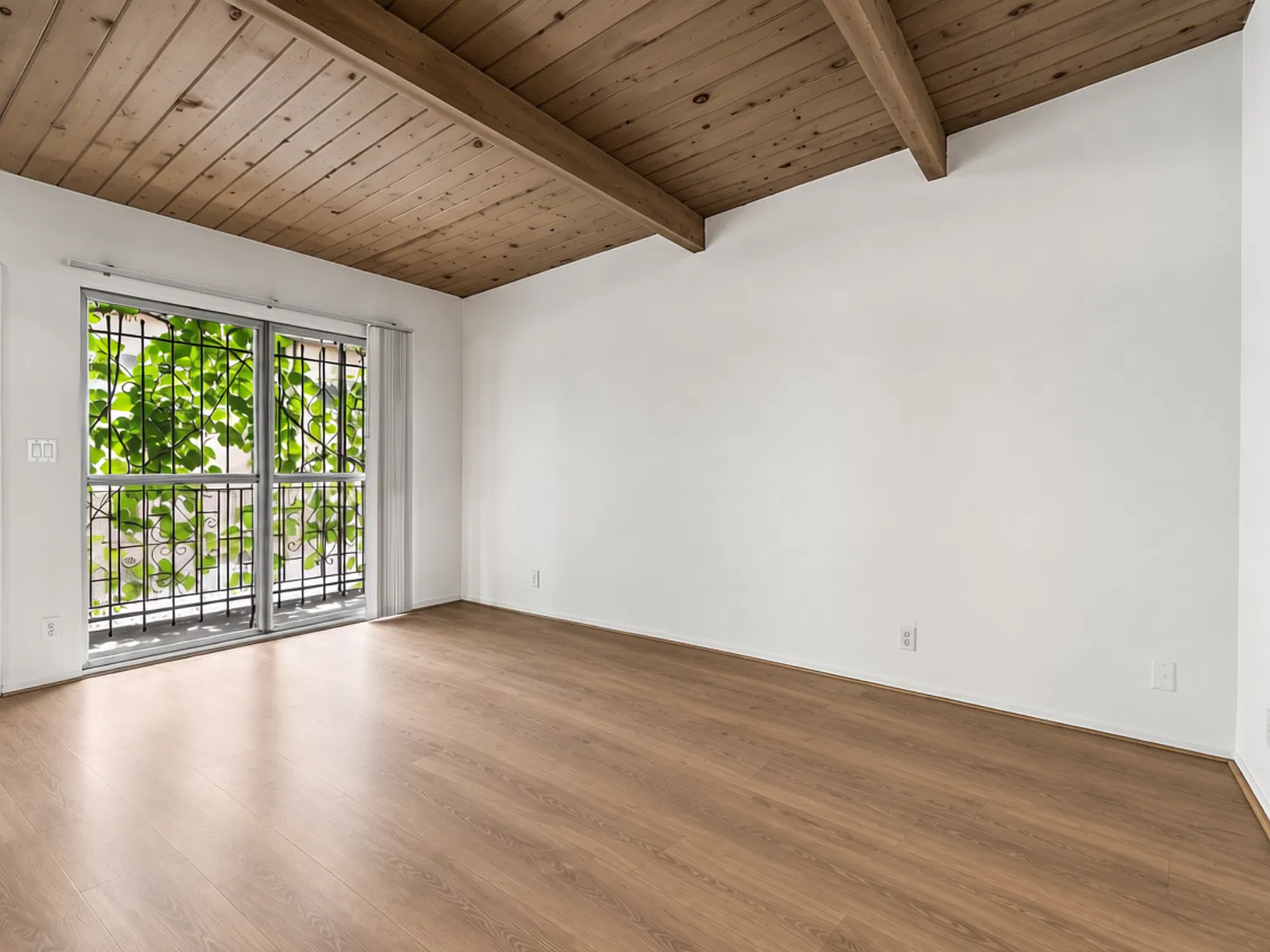 1 bed, 600 sqft, $1,700 — Photo 2