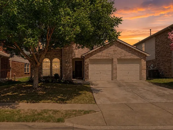9225 Comanche Ridge Dr, Fort Worth, TX 76131