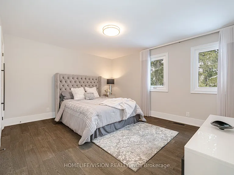 1298 Bunsden Ave — Photo 24