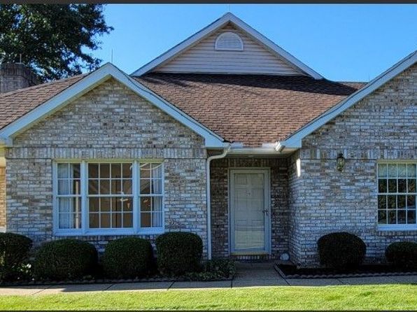 901 Hidden Meadows Cir