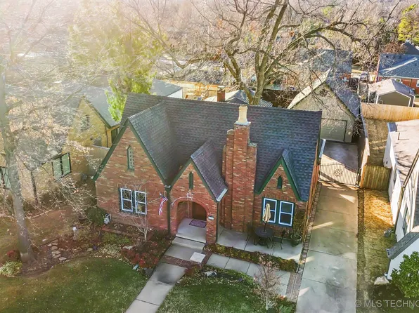 1544 S Columbia Pl, Tulsa, OK 74104