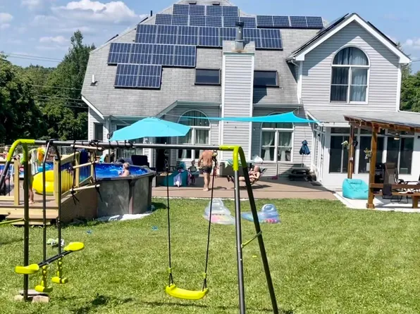 1681 Allegheny Dr, Blakeslee, PA 18610