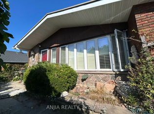 500 Huntingwood Dr, Toronto, ON M1W 1G4