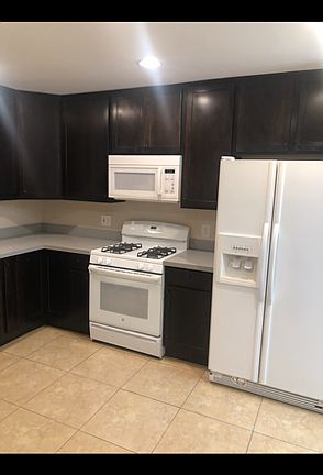 3rd image of 3101 W Maryland Ave