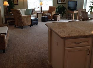 3001 Beaver Ave APT 201, Des Moines, IA 50310