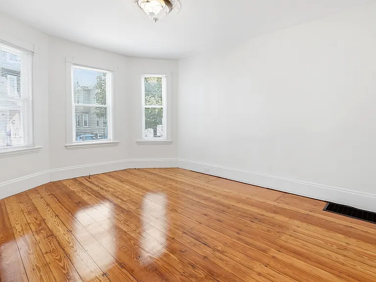 61 Edwin St #1 — Photo 8