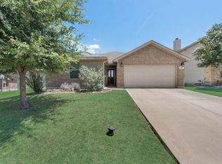 605 Rio Bravo Dr, Haslet, TX 76052