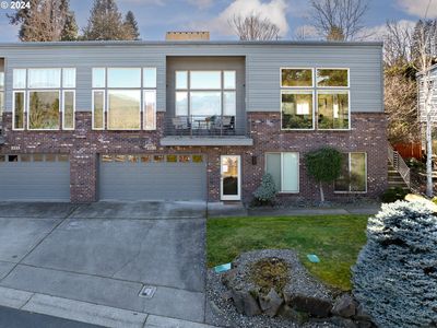 2235 Clearwater Ln, Hood River, OR, 97031