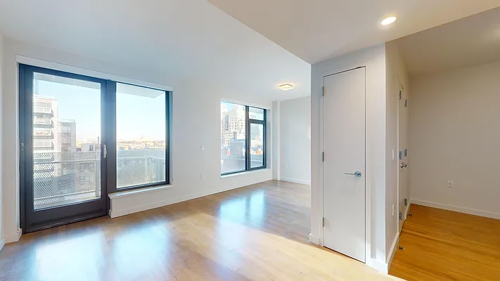 Rented by Bond New York | media 41