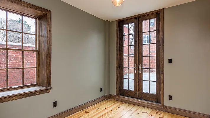 Rented by Nooklyn NYC LLC | media 21